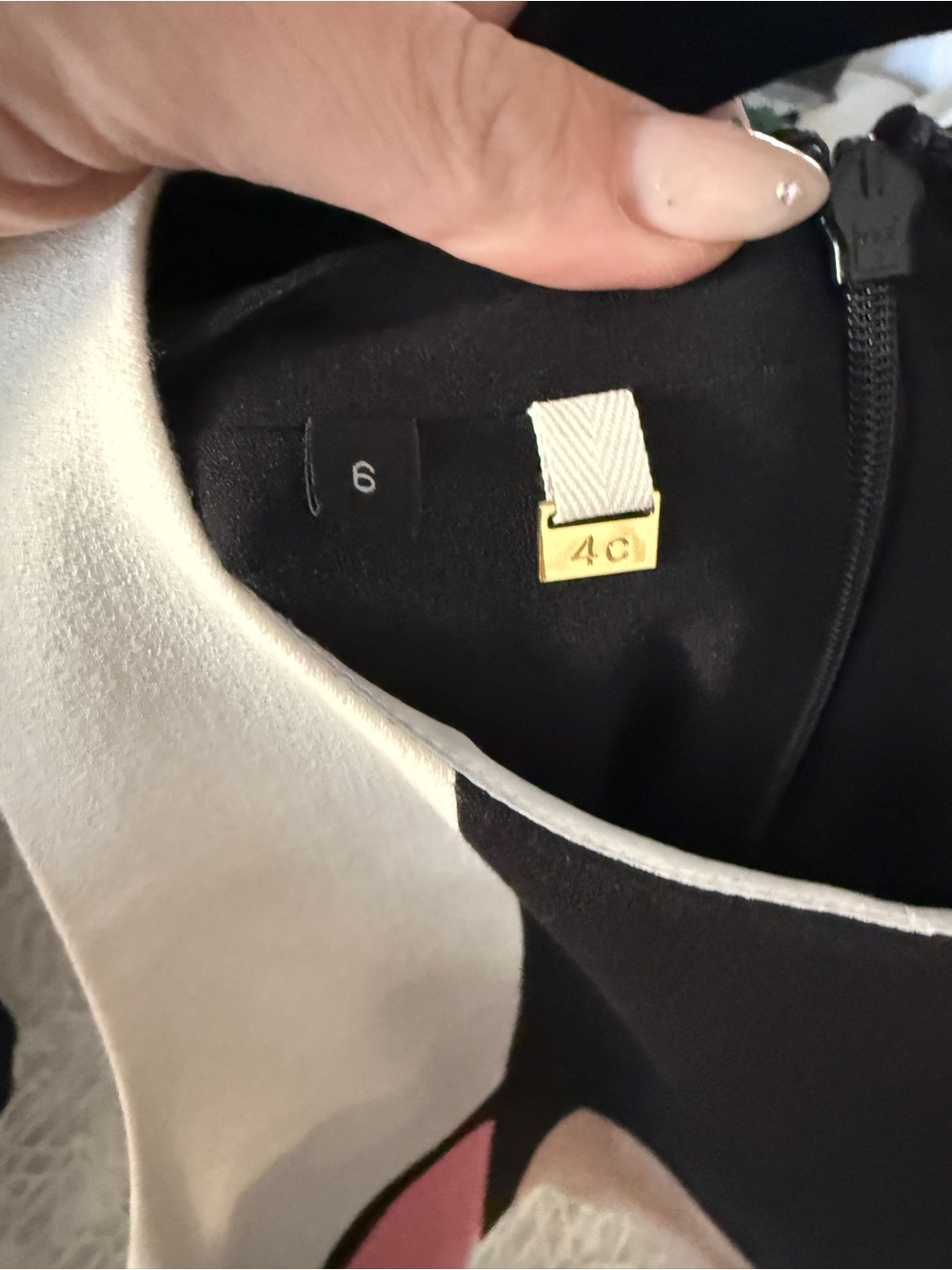 4c | Color Block Dress - Picture 3 of 3
